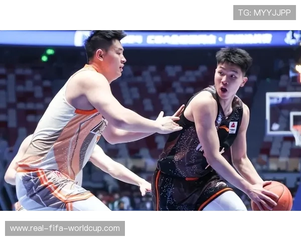 CBA季后赛激战正酣各队争锋谁能最终问鼎冠军